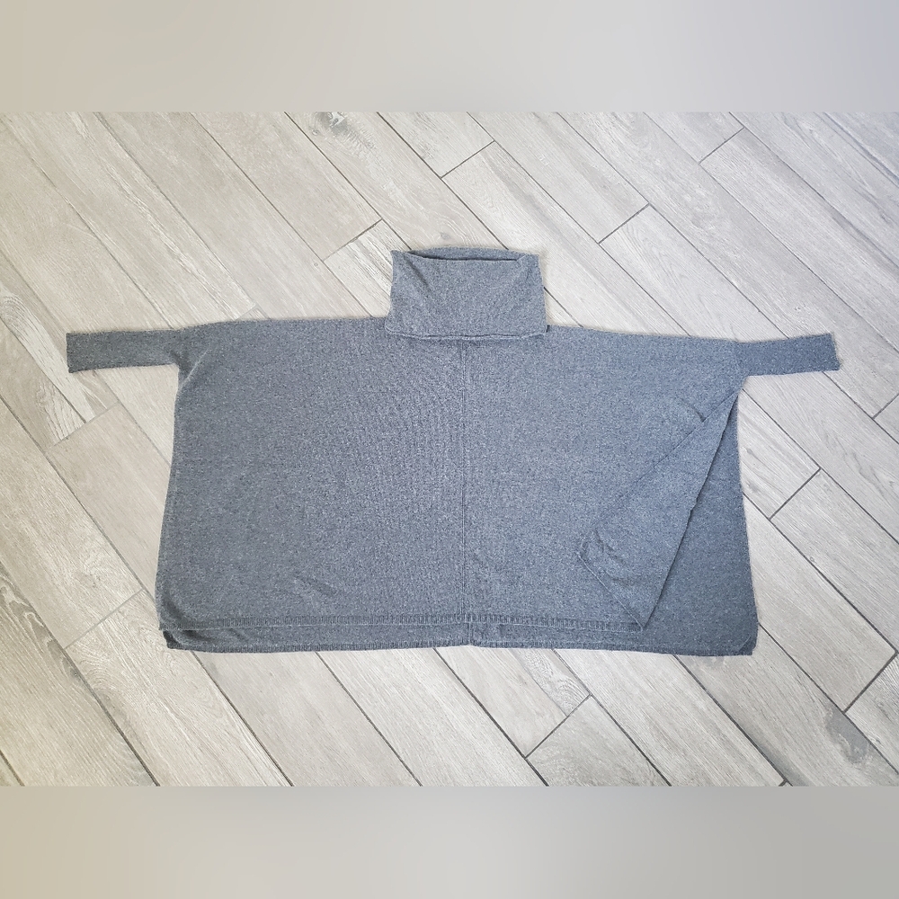AQUA wool silk cashmere blend gray turtleneck oversized poncho sweater S